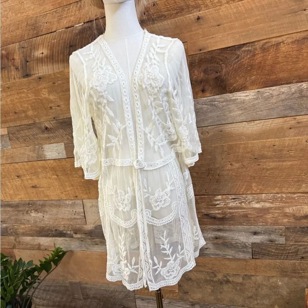 Hayden Los Angeles Embroidered Lace Kimono – Ivory – Boho Festival Layer OSFM